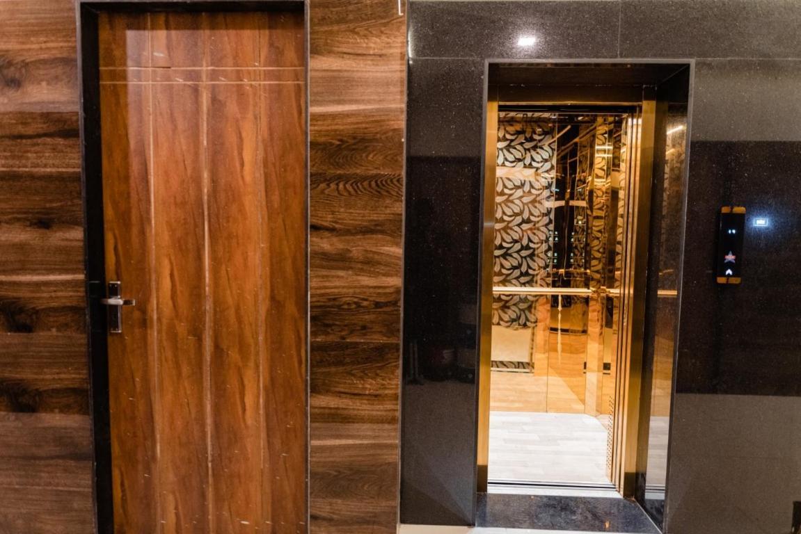 Hotel Ayodhya Virpur Extérieur photo