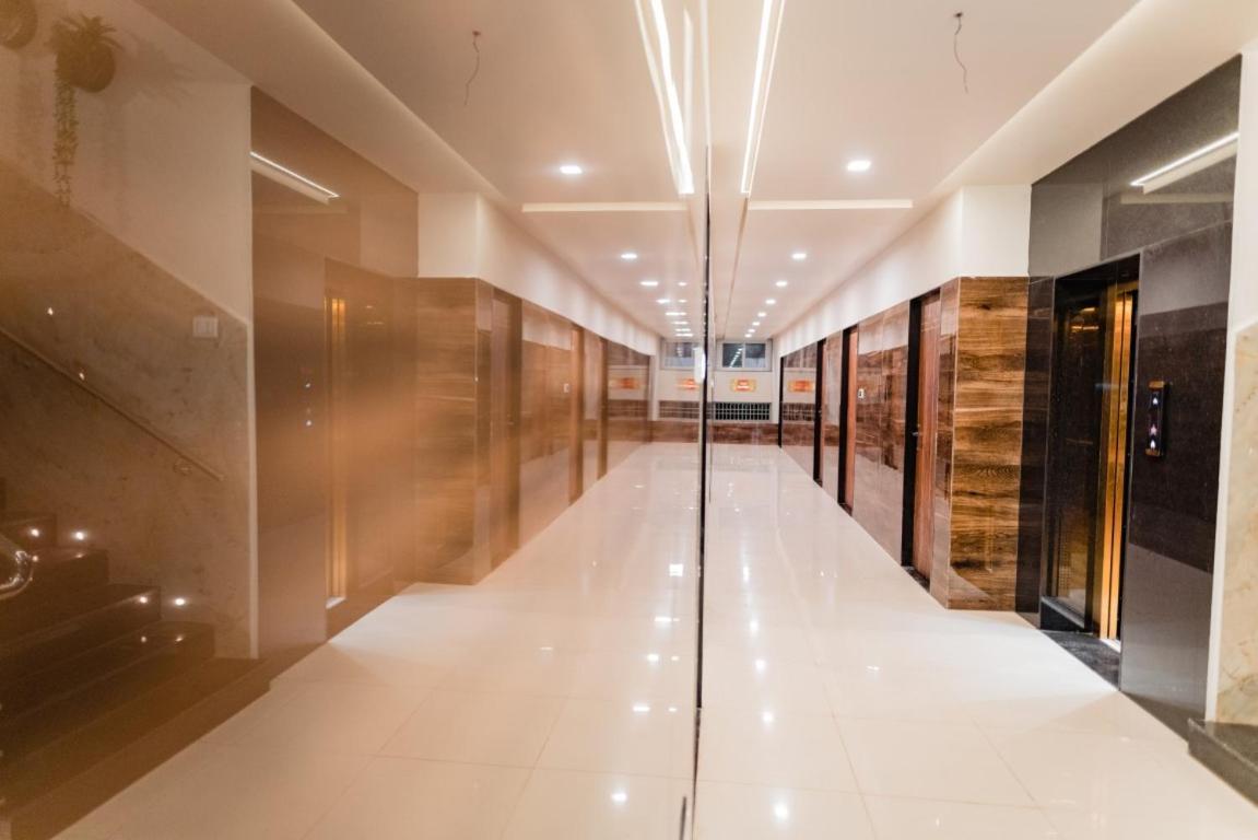 Hotel Ayodhya Virpur Extérieur photo